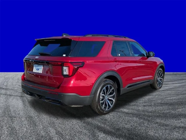 New 2027 Ruby Red Metallic Tinted Clearcoat Ford ST-Line image 4