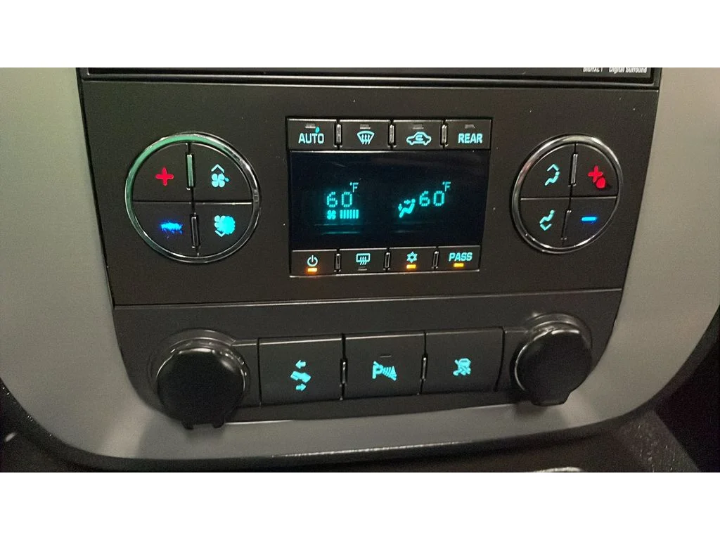 Used 2011 Mocha Steel Metallic Chevrolet LT image 14