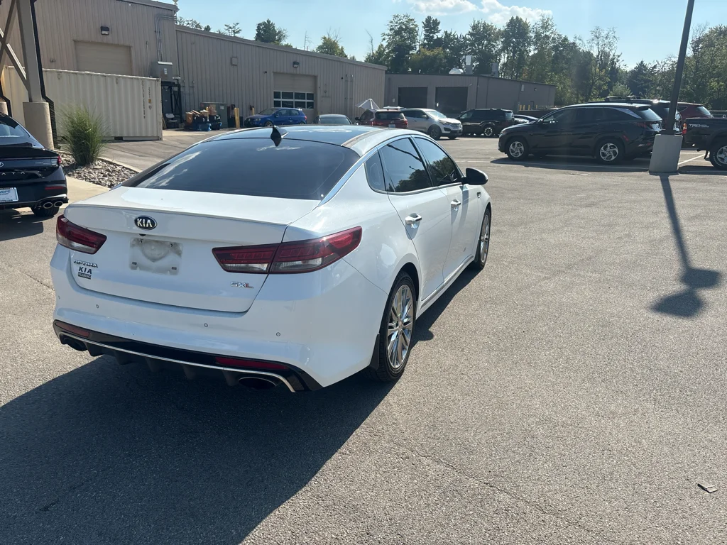 Used 2016 Snow White Pearl Kia SXL Turbo image 7