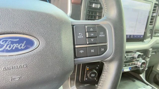 Used 2023 White Ford Lariat image 22