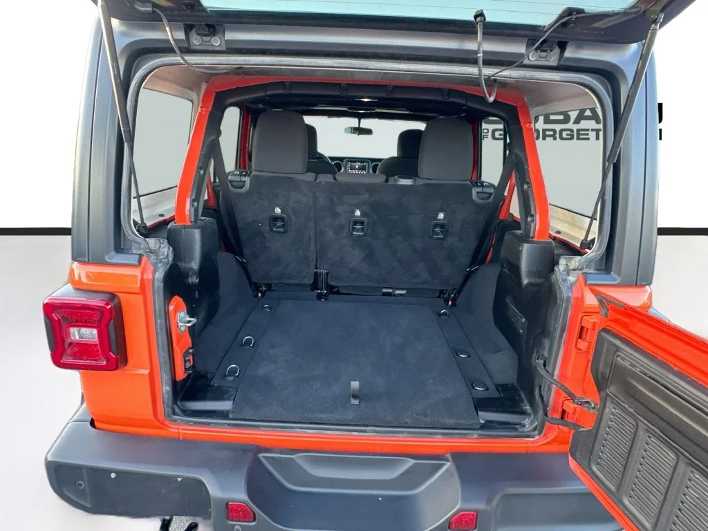 Used 2018 Orange Jeep Unlimited Sport S image 30