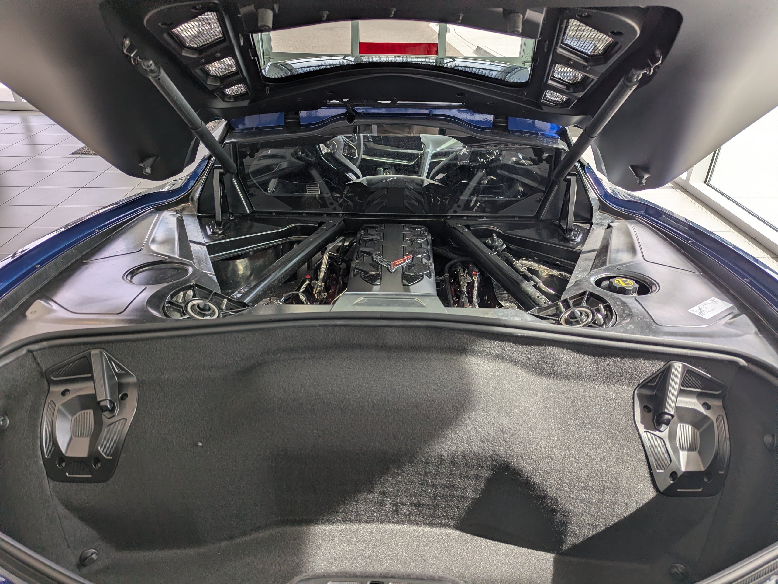 2027 Chevrolet Corvette 2LT - Photo 12
