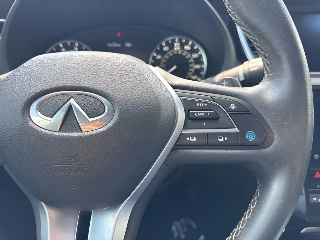 Used 2023 Black INFINITI LUXE image 16