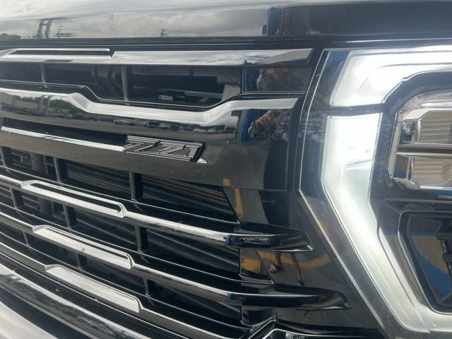 Used 2025 Black Chevrolet LT image 9