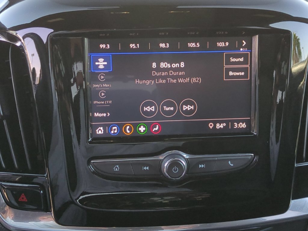 Used 2023 Silver Sage Metallic Chevrolet LT Cloth image 16