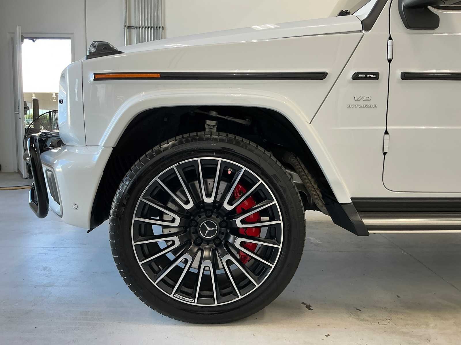 Certified Used 2025 MANUFAKTUR Moonlight White Metallic Mercedes-Benz AMG® G 63 image 8