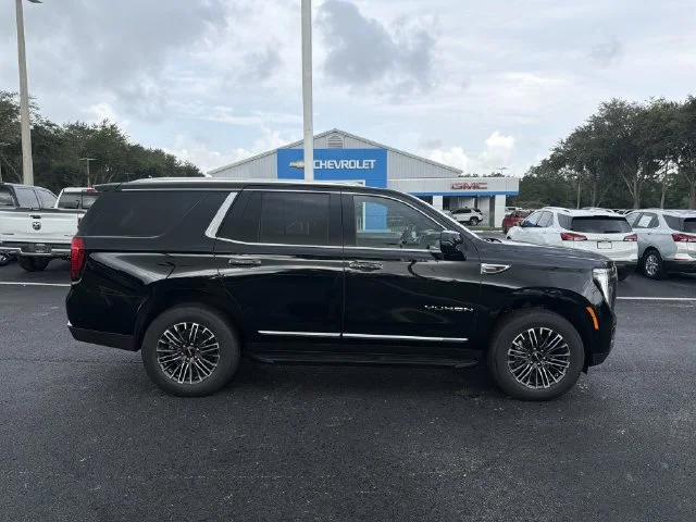New 2026 Onyx Black GMC Elevation image 3