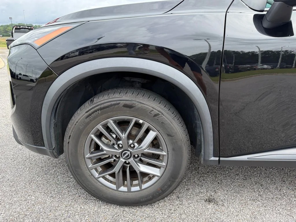 Used 2024 Black Nissan S image 19