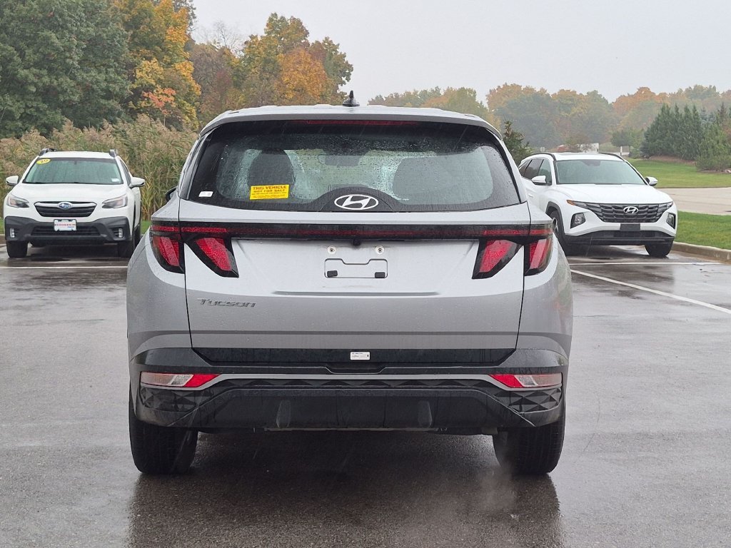 Used 2024 Silver Hyundai SE image 6