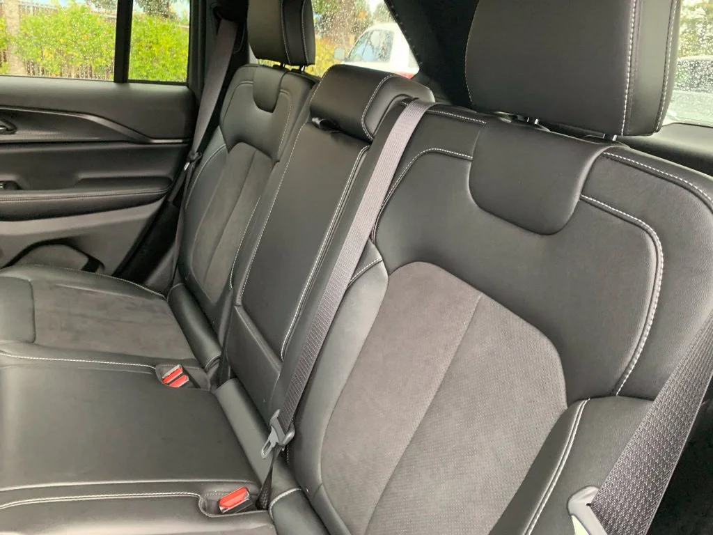 Used 2024 Diamond Black Crystal Pearlcoat Jeep Altitude X image 26