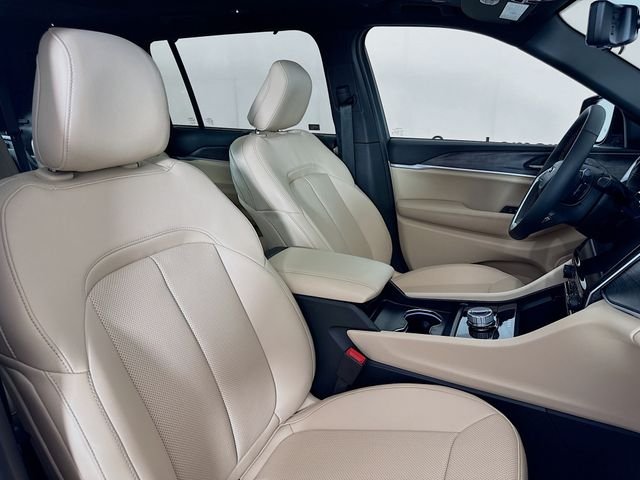 Used 2025 Red Jeep Limited image 30