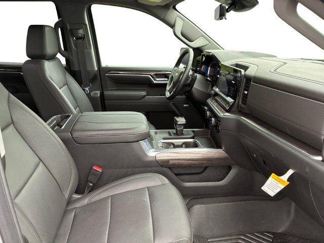 2026 Chevrolet Silverado 1500 LTZ - Photo 13