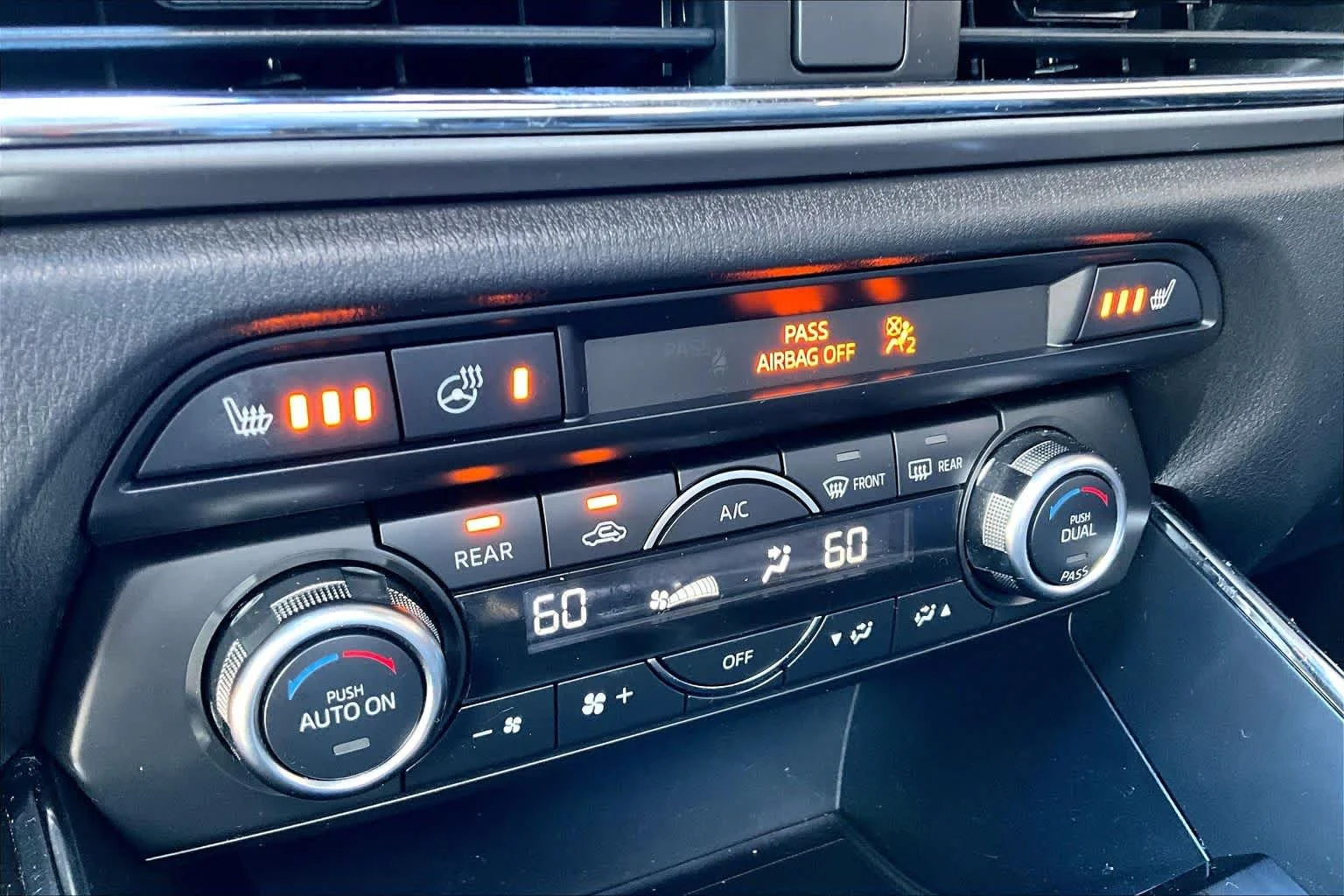 Used 2018 Soul Red Crystal Metallic Mazda Grand Touring image 35