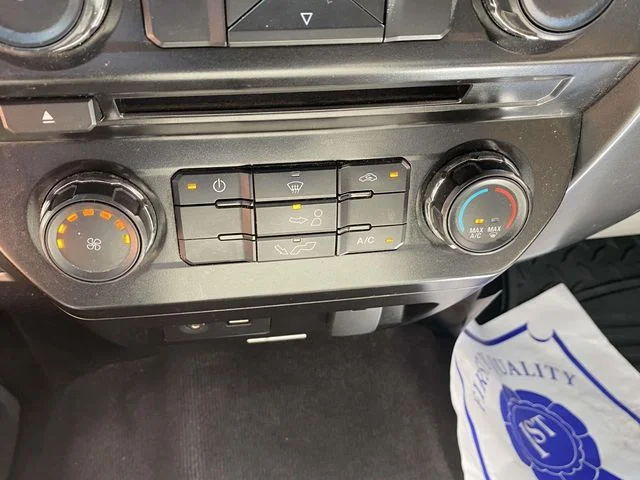 Used 2015 White Ford XLT image 19
