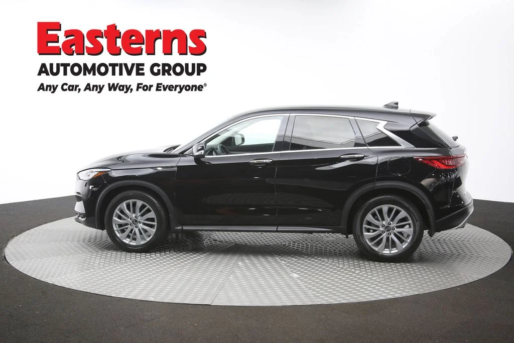 Used 2023 Black INFINITI PURE image 61