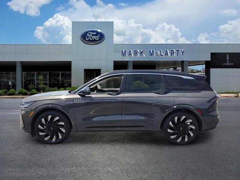 Used 2025 Dark Gray Metallic LINCOLN Black Label AWD image 2