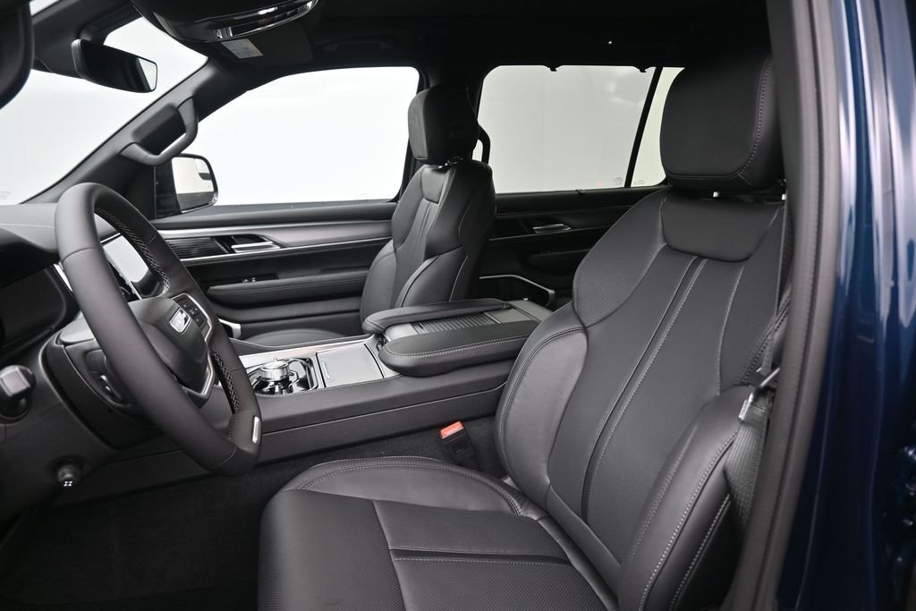 New 2026 Fathom Blue Pearl-Coat Exterior Paint (Late Availability) Jeep Limited Reserve image 33