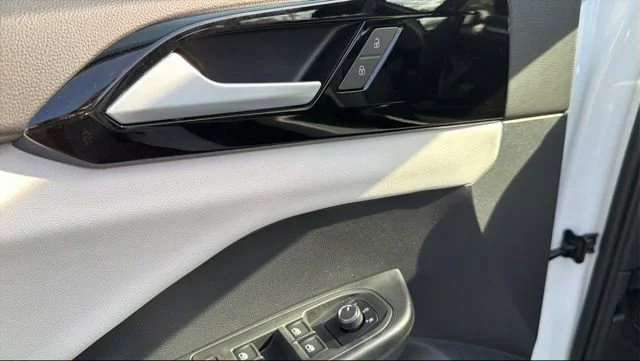 New 2026 Pure White Volkswagen S image 10