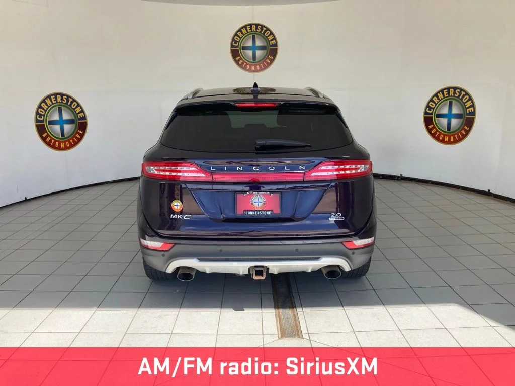 Used 2015 Purple Lincoln Base image 9