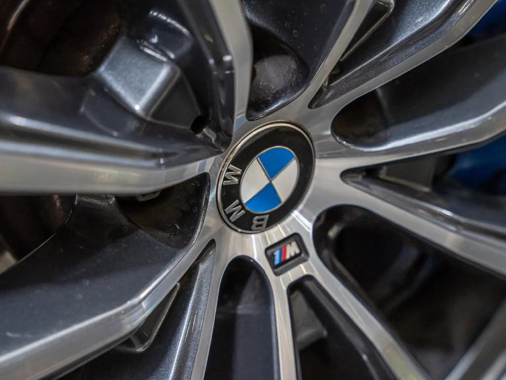 Used 2020 Black Sapphire Metallic BMW M50i image 8