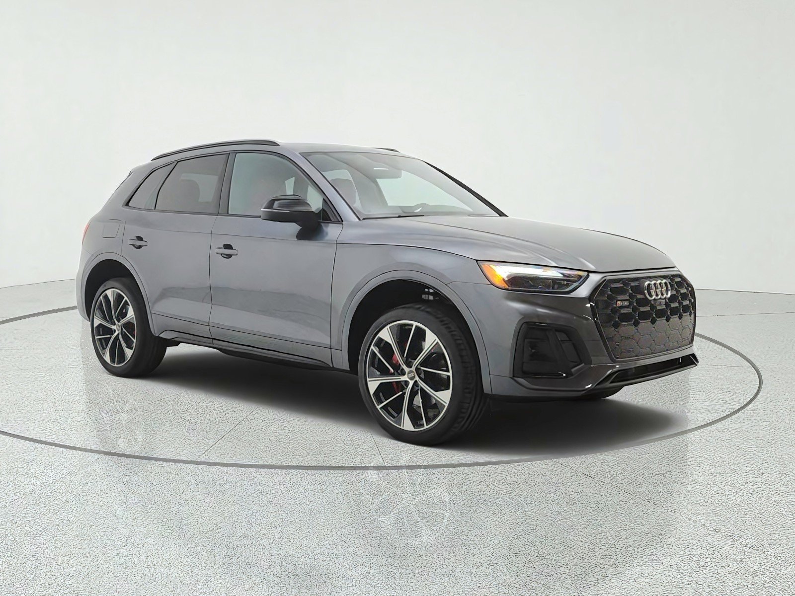 Used 2024 Daytona Gray Pearl Effect Audi Premium Plus image 3