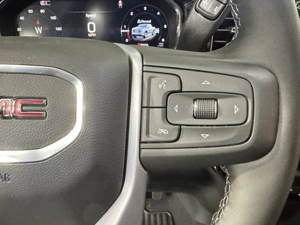 New 2026 Onyx Black GMC Elevation image 17