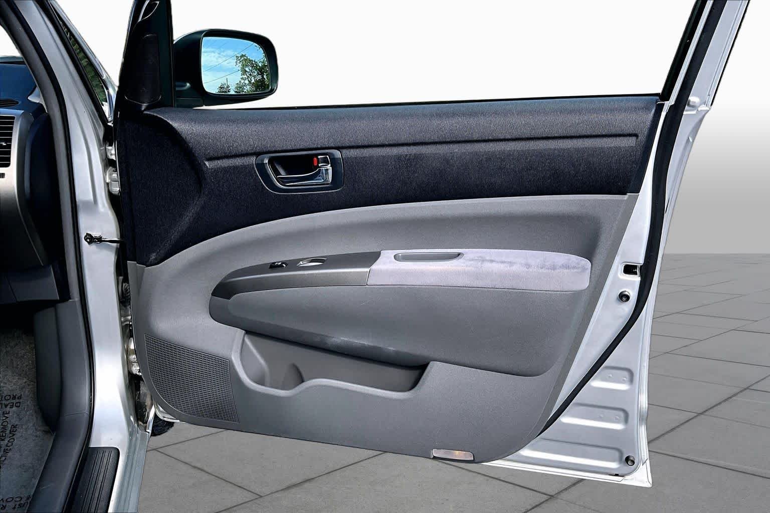 Used 2008 Classic Silver Metallic Toyota  image 22