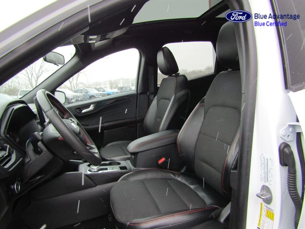 Certified Used 2023 Oxford White Ford ST-Line Select image 11