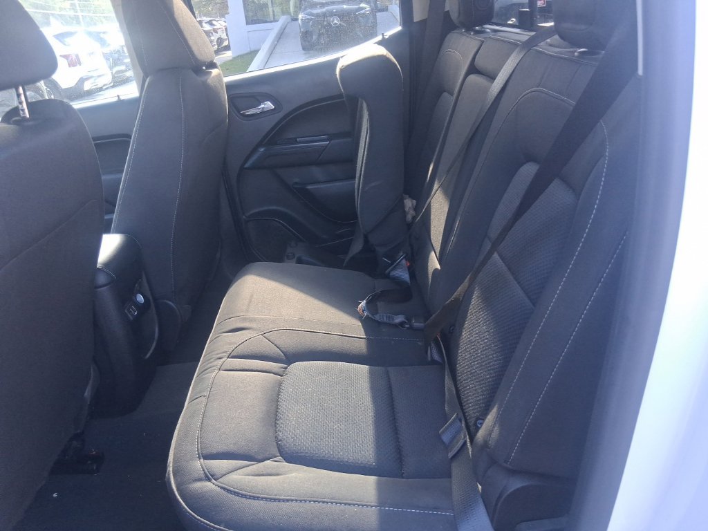 Used 2022 White Chevrolet LT image 12