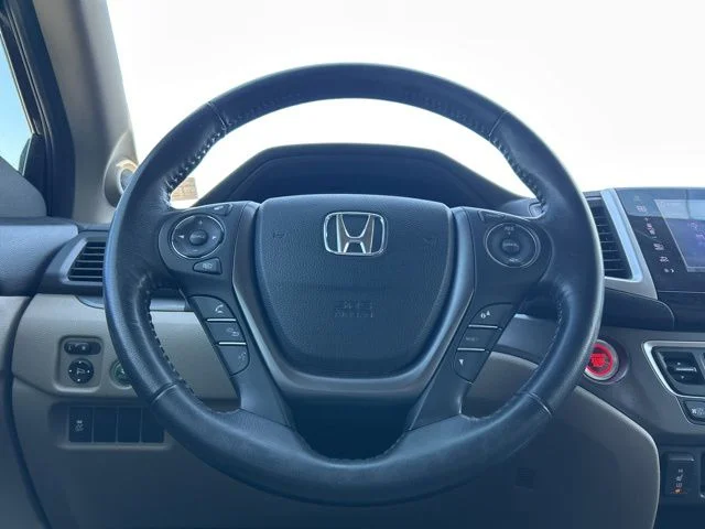 Used 2016  Honda EX-L image 15