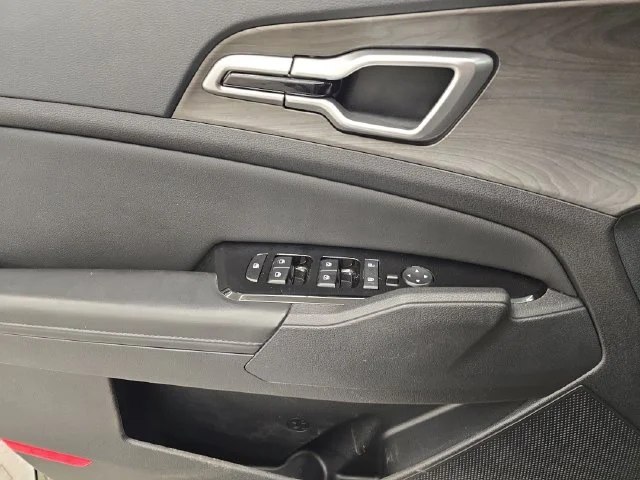 Used 2024 Jungle Green Kia X-Line image 33