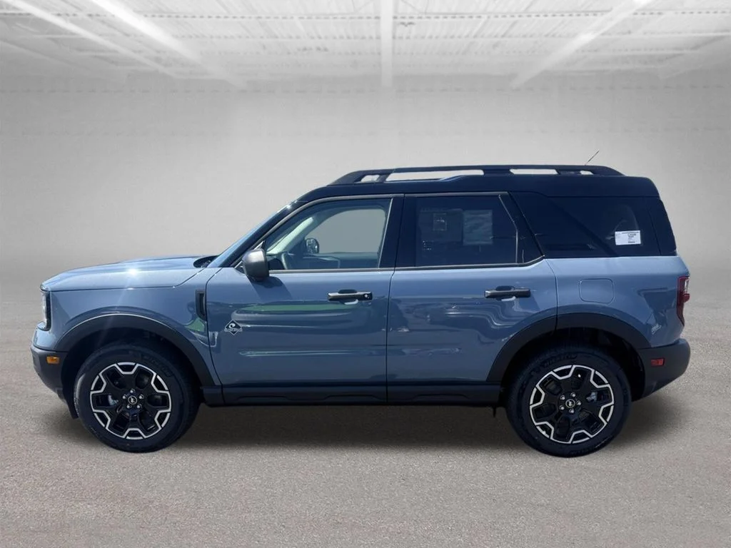 New 2026 Azure Gray Metallic Tri-Coat Ford Outer Banks® image 8