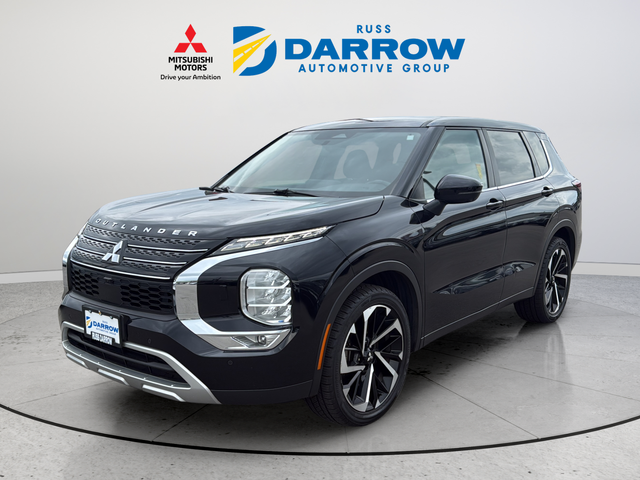 Used 2022 Black Mitsubishi SE image 1
