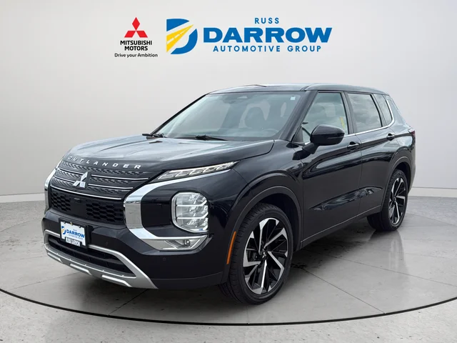Used 2022 Black Mitsubishi SE image 1
