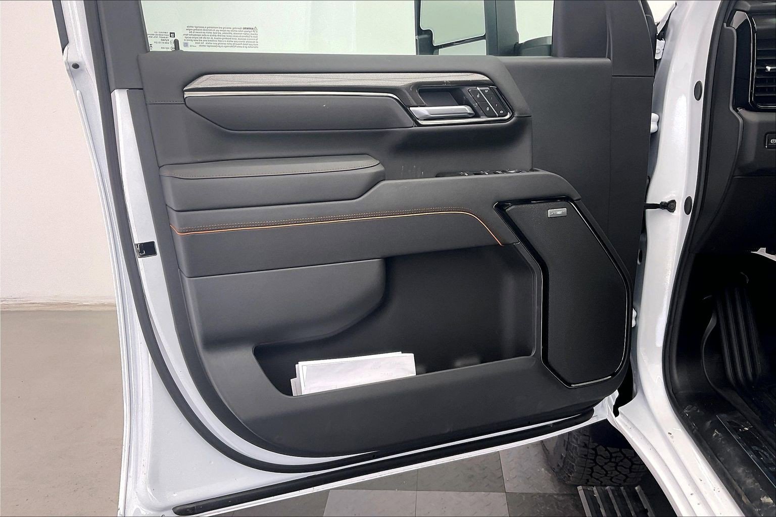 2026 GMC Sierra 2500HD AT4 - Photo 12