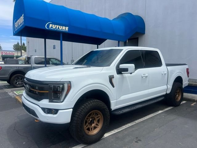 Used 2022 White Ford Tremor image 1