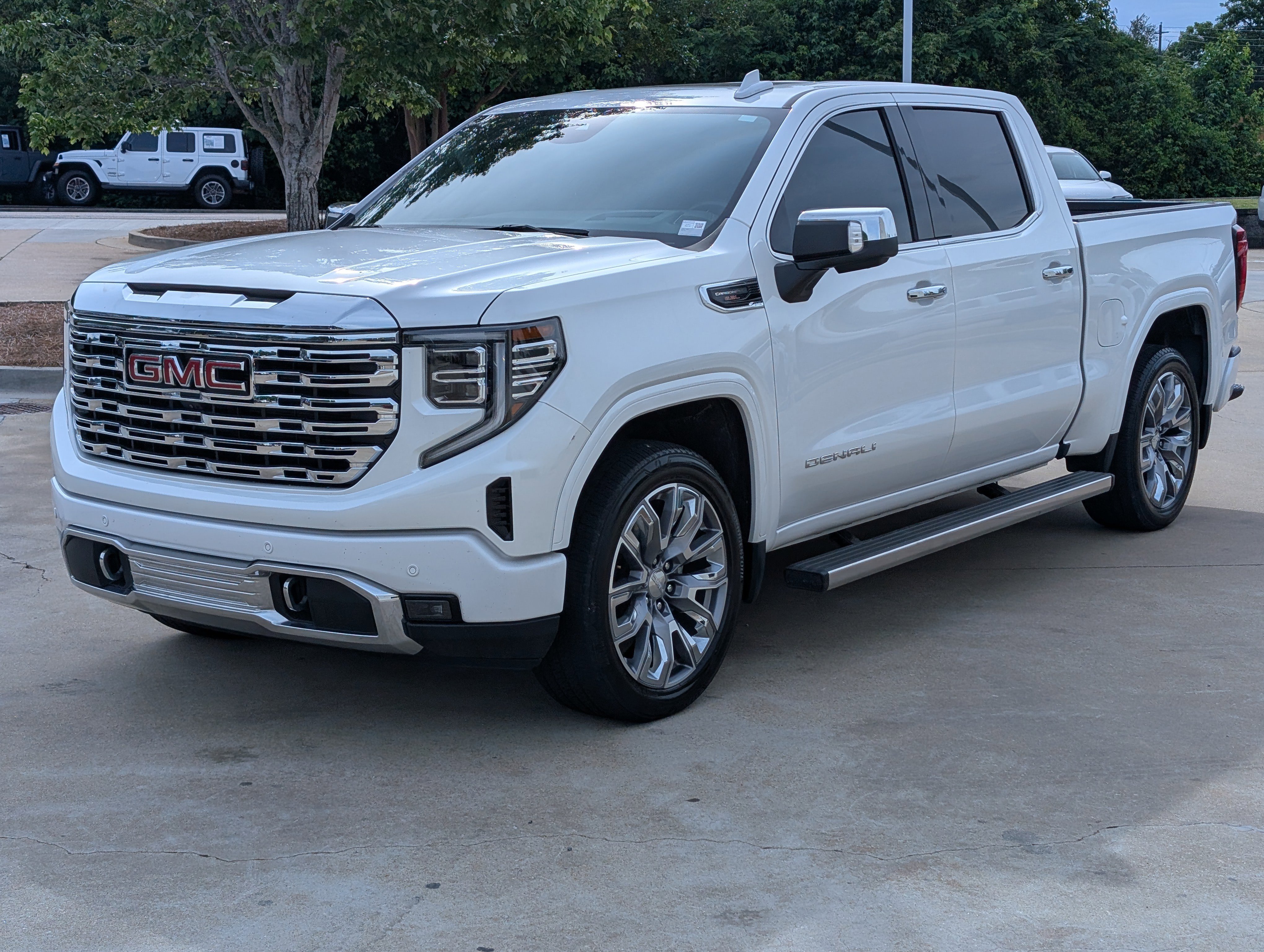 2024 GMC Sierra 4WD Crew Cab Short Box Denali's photo
