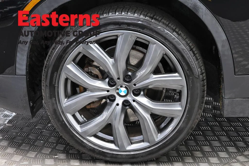 Used 2018 Black BMW xDrive28i image 28