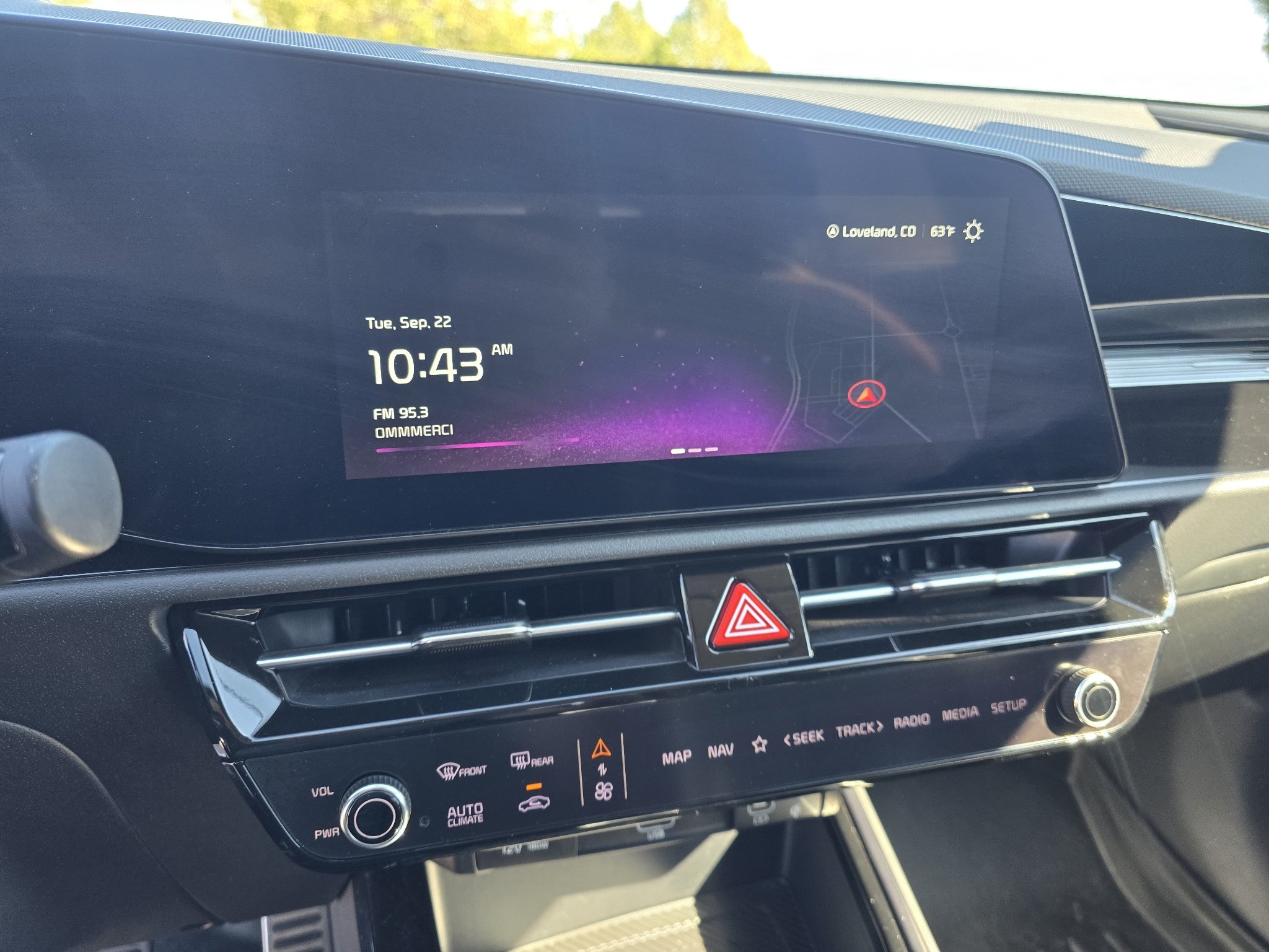 Used 2023 Steel Gray Kia Wave image 21