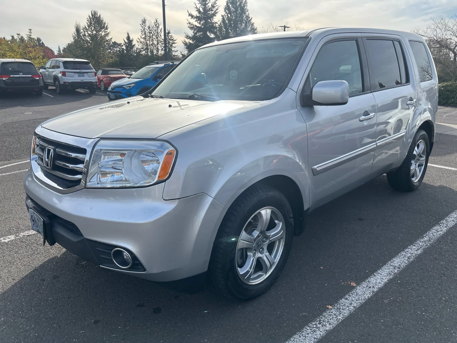 Used 2013 Alabaster Silver Metallic Honda EX-L image 1
