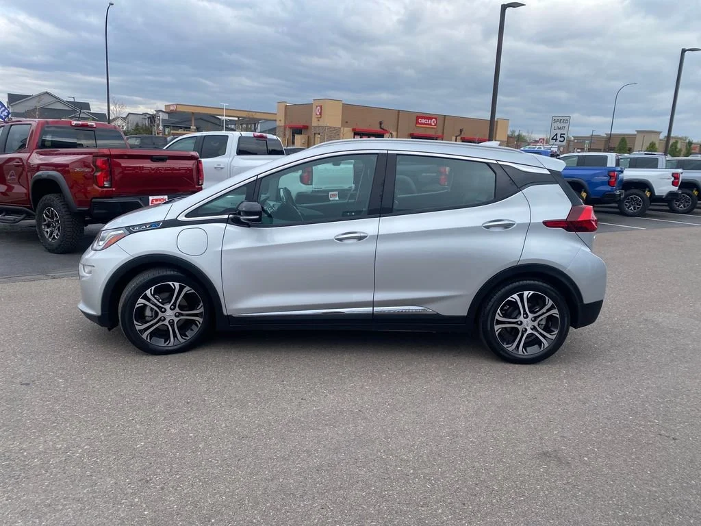 Used 2020 Chevrolet Bolt EV Premier with VIN 1G1FZ6S06L4111058 for sale in Lakewood, CO
