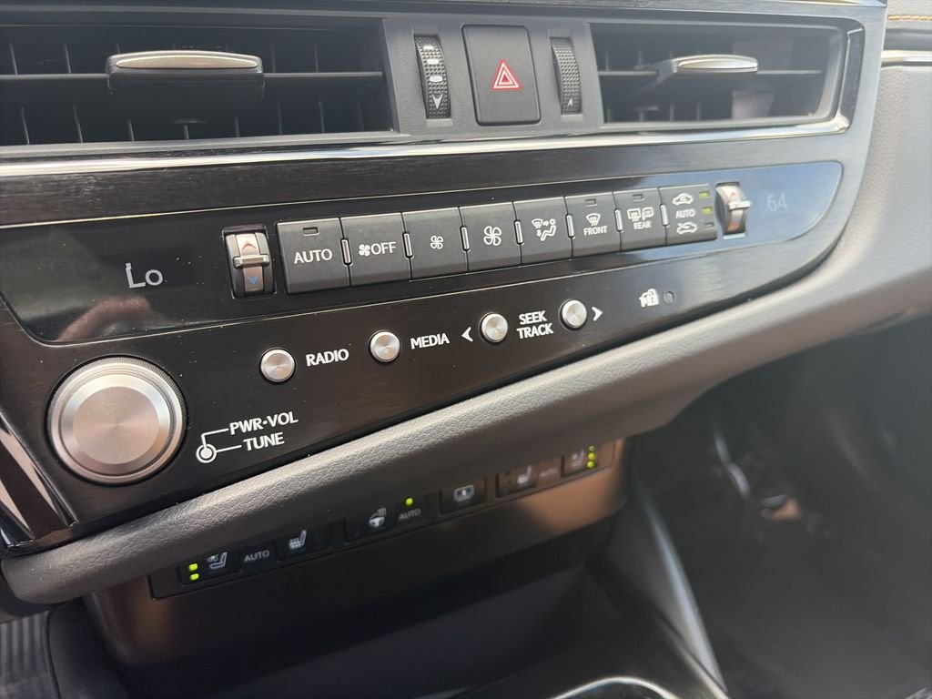 Used 2023 Black Lexus 350 image 25