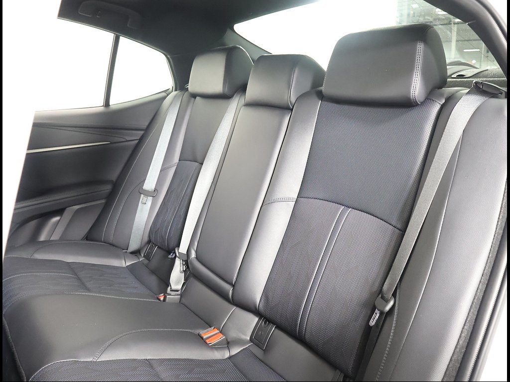 Certified Used 2026 WHITE Toyota XSE image 38