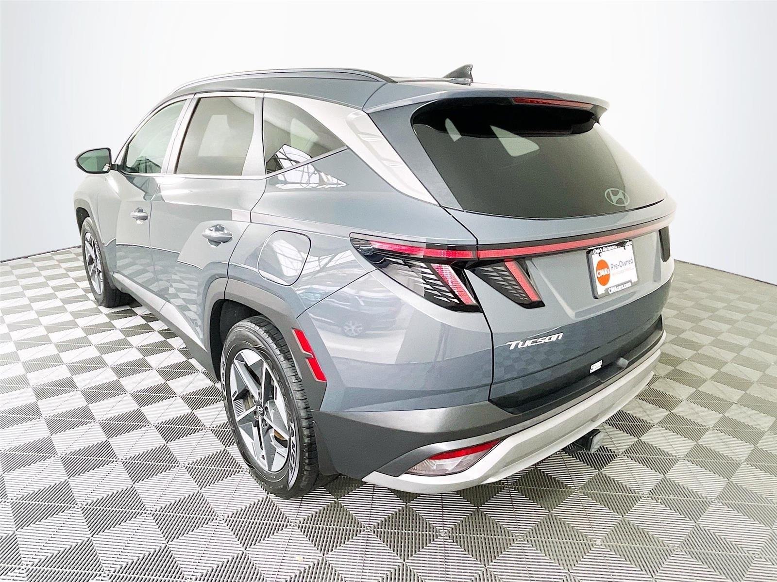 Used 2025 Ecotronic Gray Hyundai SEL Convenience image 6