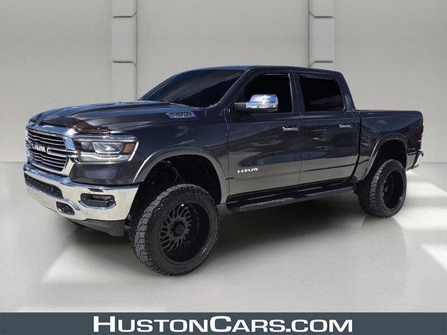 2022 RAM 1500 LARAMIE 4X4 CREW CAB 5'7