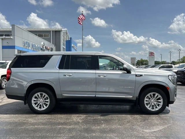 2024 GMC Yukon XL SLT - Photo 15