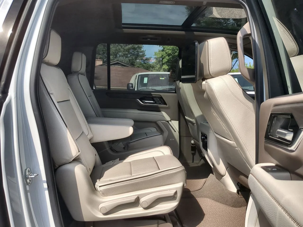 New 2026 Summit White GMC Denali image 28