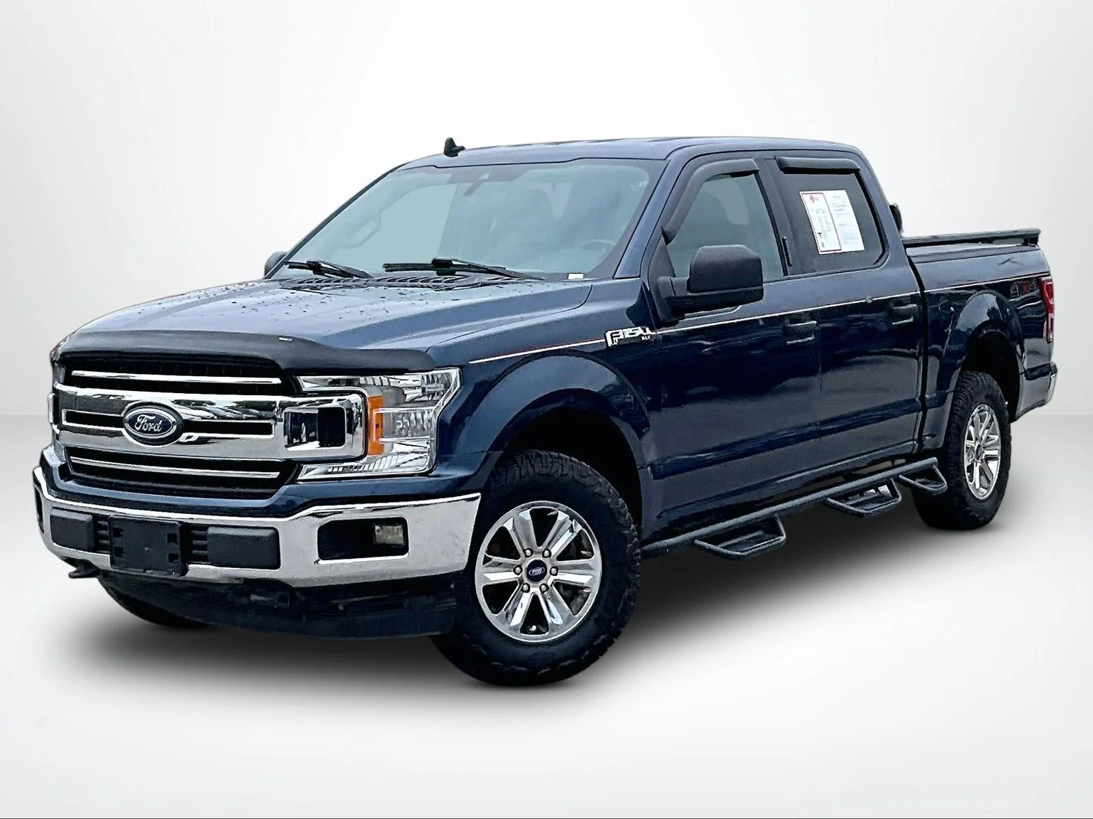 Used 2019 Blue Ford XLT image 2