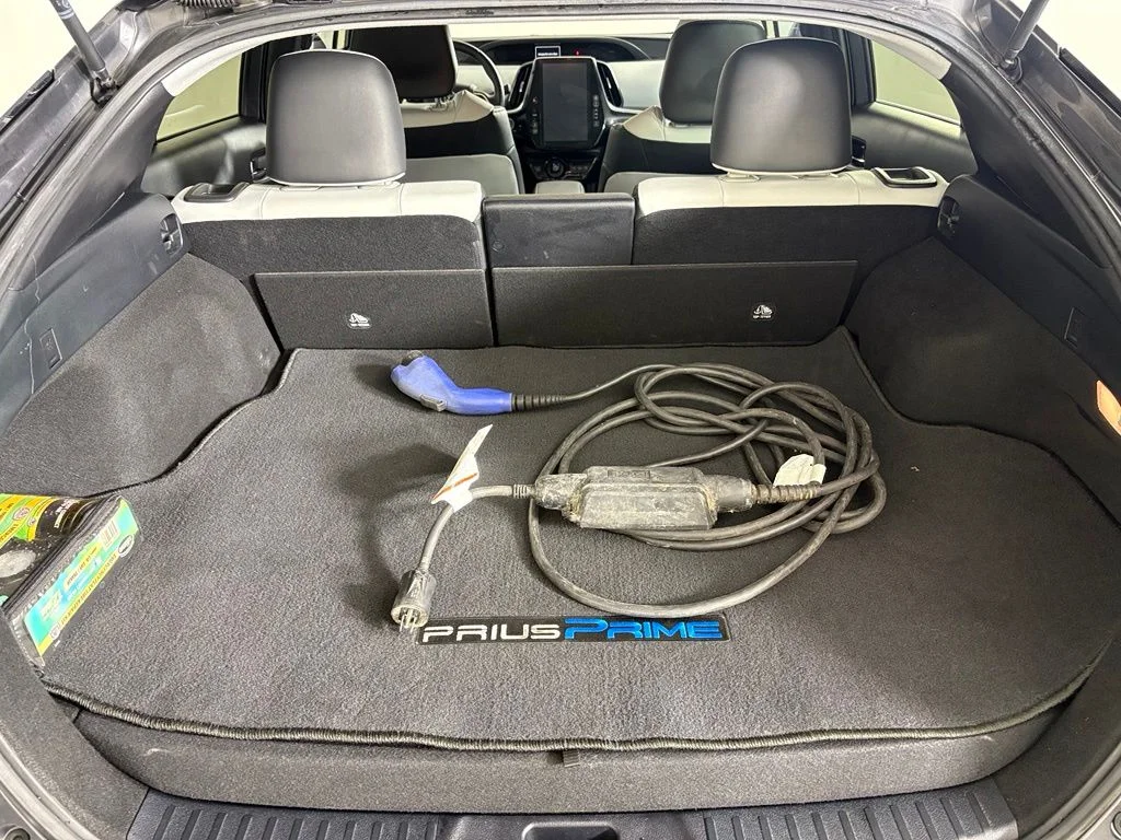 Used 2018 Gray Toyota Premium image 18