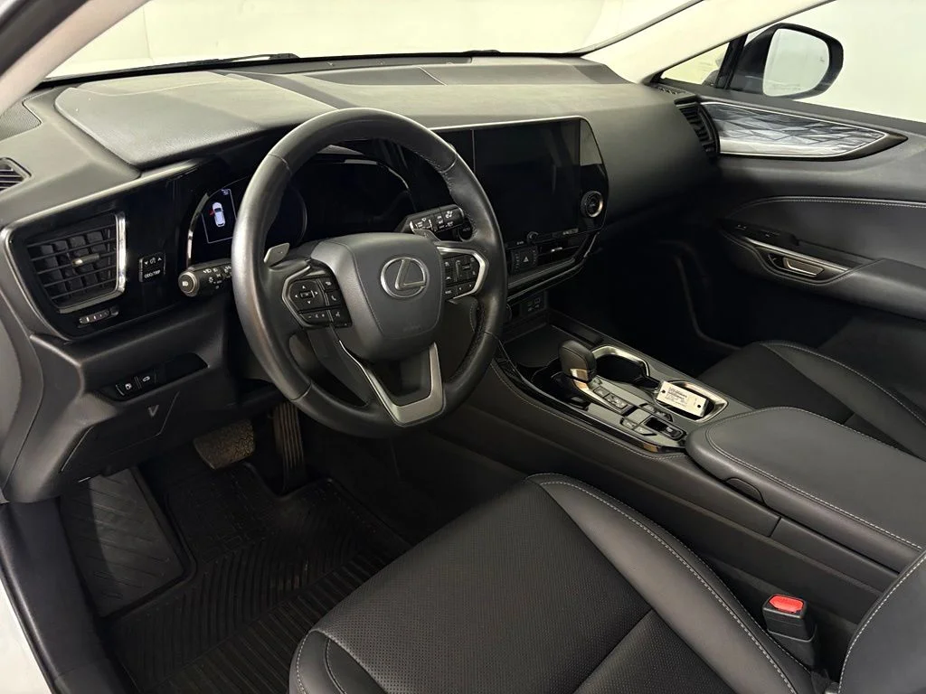Used 2024 White Lexus 350 Premium image 21